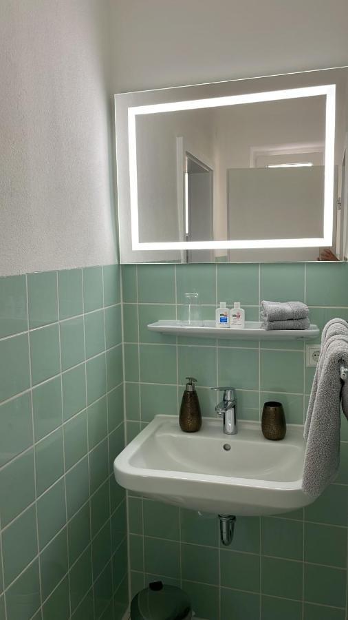 Apartment Naehe Ettlingen - 15 Min Zur Messe Karlsruhe Malsch  Buitenkant foto